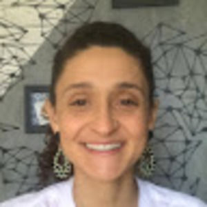 Meet your Posher, Beatriz lacerda